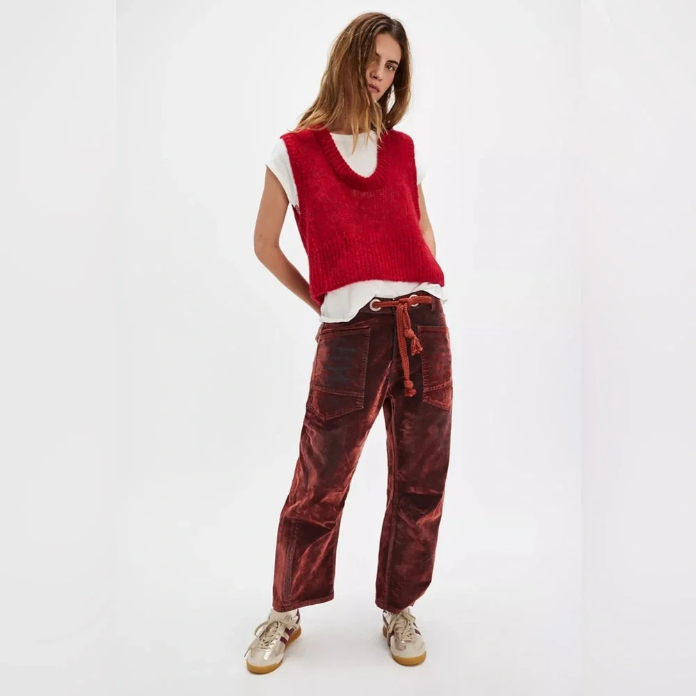 NWT We The Free Moxie Flocked Pull-On Barrel Jeans in Chilli